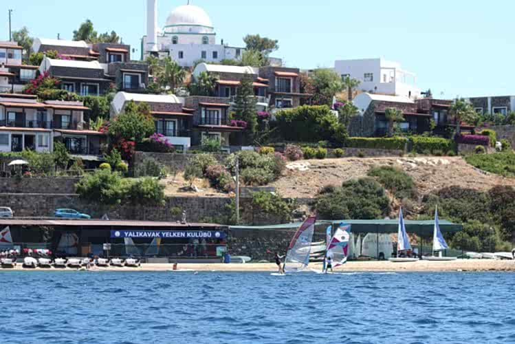 FD7C3C6D-BC1A-4171-B20E-E443102E4C67